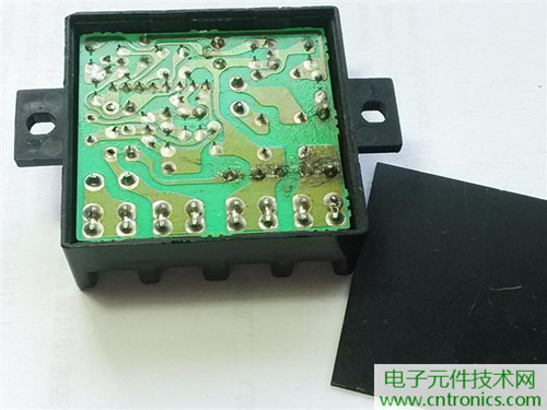 漏電保護(hù)器拆解：結(jié)構(gòu)有差異，做工不錯(cuò)