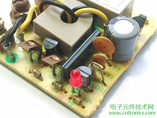 漏電保護(hù)器拆解：結(jié)構(gòu)有差異，做工不錯(cuò)