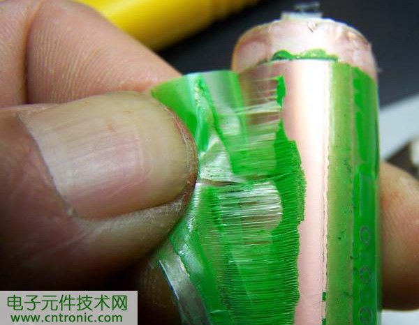 筆記本電池拆解，探秘電池內(nèi)部結(jié)構(gòu)