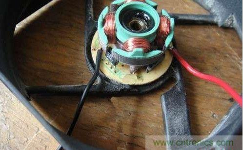 創(chuàng)意DIY！迷你風(fēng)力發(fā)電機(jī)！