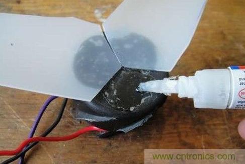 創(chuàng)意DIY！迷你風(fēng)力發(fā)電機(jī)！