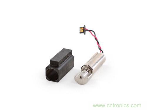 牛人強(qiáng)拆！新HTC One(M8)真機(jī)精密做工難修理