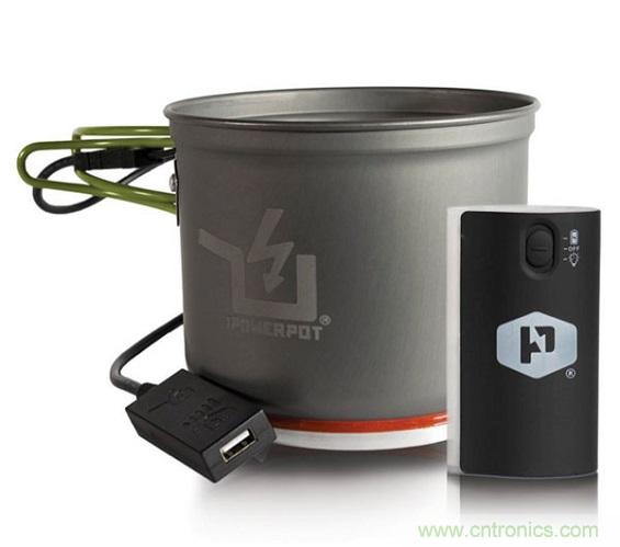 圖6:Powerpot設(shè)備利用熱源發(fā)電,使用者能一邊烹煮食物一邊為移動(dòng)設(shè)備充電。