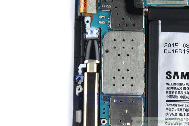 Galaxy Note5拆解,與S系列差距日漸模糊