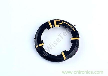 MOTO 360二代智能手表拆解：只有細節，沒有亮點
