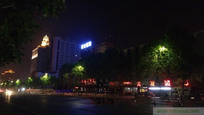無(wú)邊框的 nubia Z9 ，一款既有驚喜，又有驚艷的智能手機(jī)
