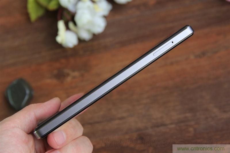 無(wú)邊框的 nubia Z9 ，一款既有驚喜，又有驚艷的智能手機(jī)