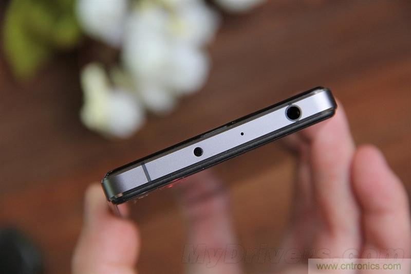 無(wú)邊框的 nubia Z9 ，一款既有驚喜，又有驚艷的智能手機(jī)