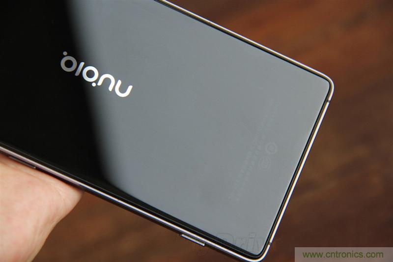 無(wú)邊框的 nubia Z9 ，一款既有驚喜，又有驚艷的智能手機(jī)
