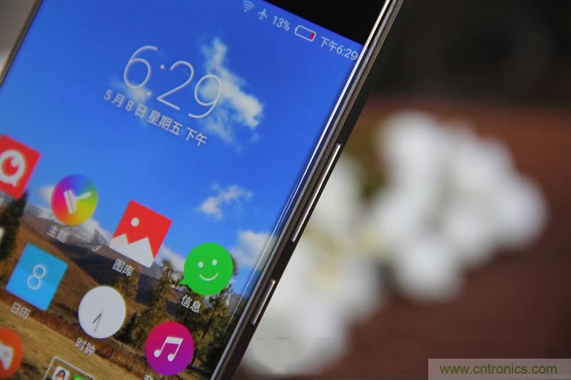 無(wú)邊框的 nubia Z9 ，一款既有驚喜，又有驚艷的智能手機(jī)