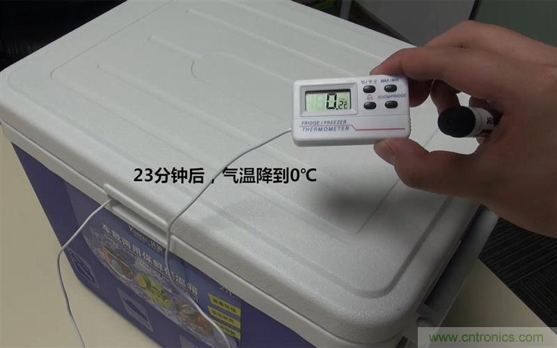 手機抗凍性能大挑戰:iPhone被完爆