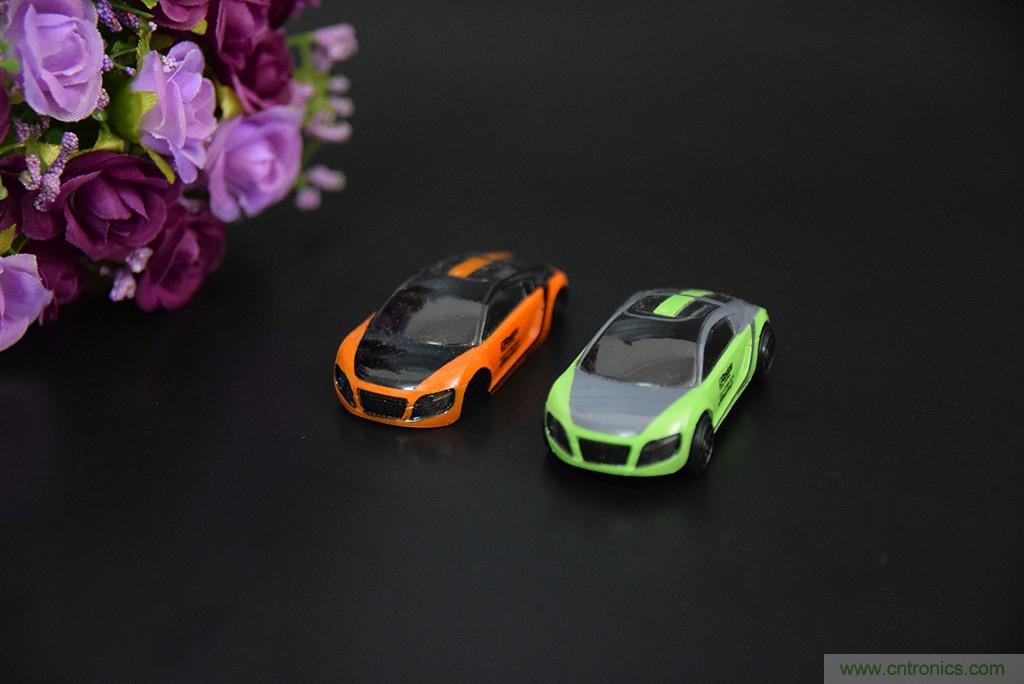 虛擬與現實相結合的飛車游戲，讓你體驗速度與激情的碰撞！