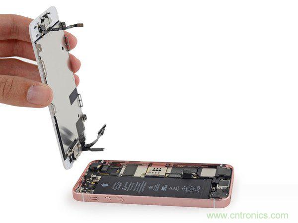 有什么地方沒有變？iPhone SE真機拆解