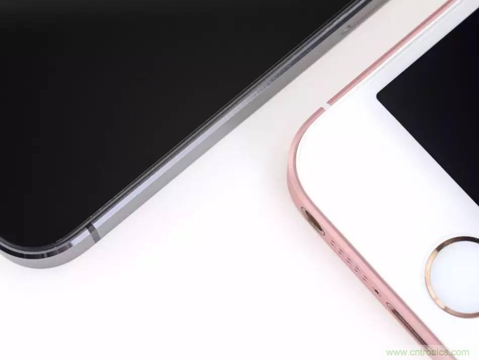 有什么地方沒有變？iPhone SE真機拆解