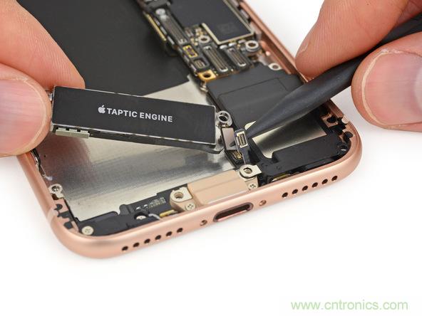 iPhone 8首拆：無線充電版本的iPhone 7？